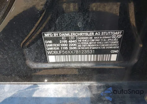 2007 Mercedes-Benz E 350 z USA, uszkodzony, nr VIN WDBUF56XX7B123531